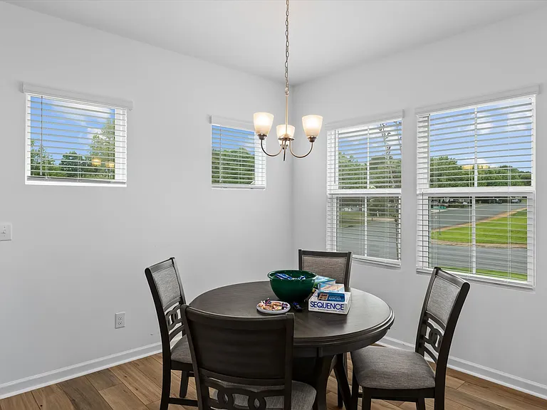502 Amhurst St SW #1 — Photo 4