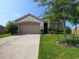 8302 Hidalgo Dr, Rosenberg, TX 77469