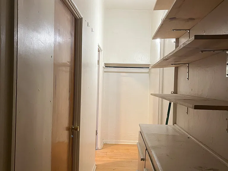 1259 N York St #5 — Photo 7