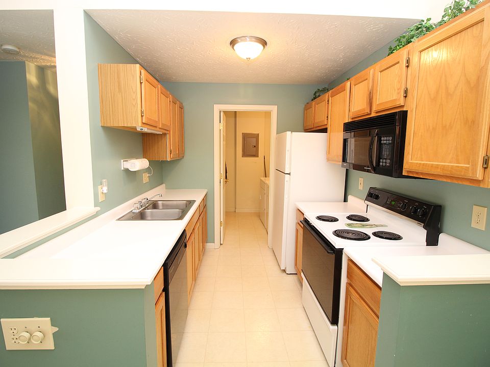 1st image of 412 Marian Ln