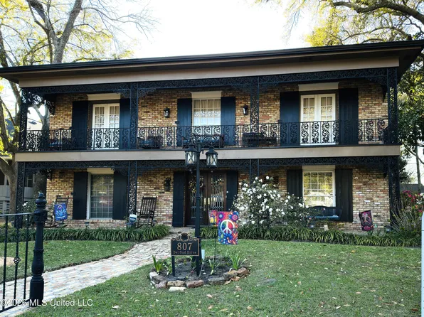 807 Del Sud Dr, Pascagoula, MS 39581