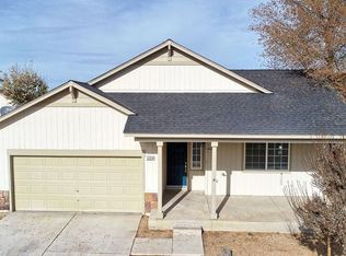1224 Mountain Rose Dr, Fernley, NV 89408
