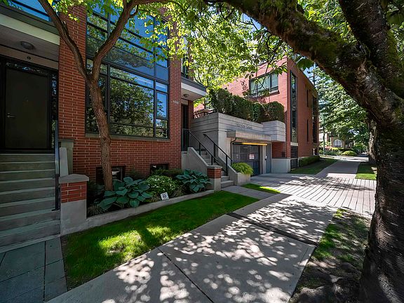 5th image of 1088 W 7th Ave