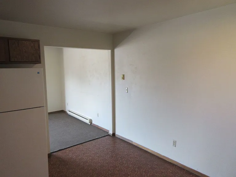 1433 Eagles Nest Cir #A — Photo 8