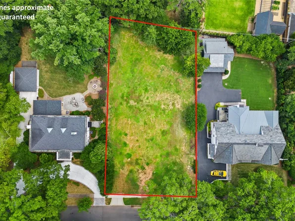 717 Hempstead Pl, Charlotte, NC 28207