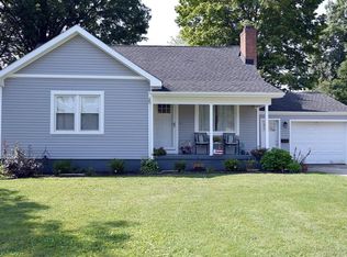 2249 Edgewater Dr, Poland, OH 44514