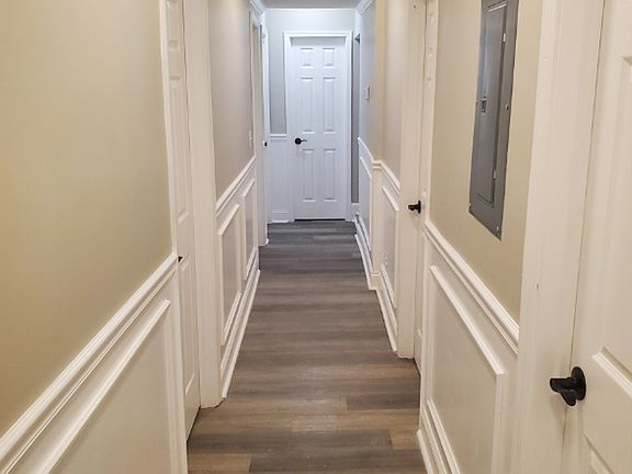 2nd image of 17 W Talbott St #1A