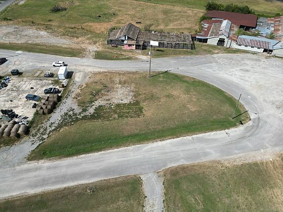 3rd image of 0 Oak St Lot 4
