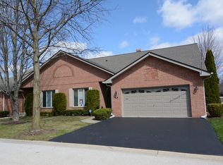 148 Royal Ct, Bloomingdale, IL 60108
