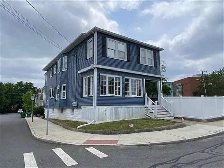 122 Frederick Ave #2 — Photo 11