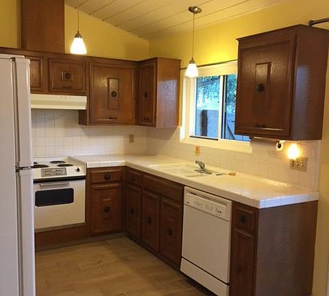 5th image of 5080 N Wishon Ave APT A