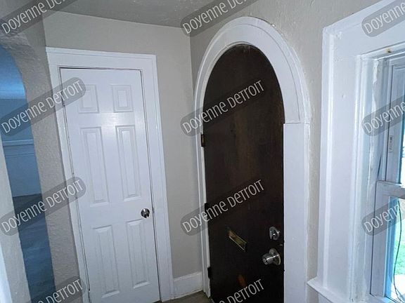 2nd image of 5072 Somerset Ave