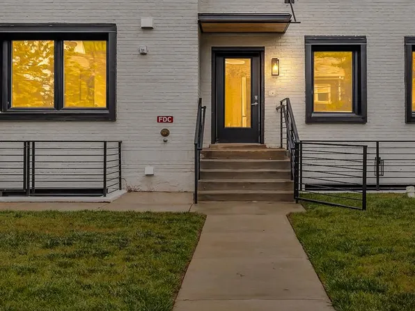 2216 40th Pl NW APT 4, Washington, DC 20007