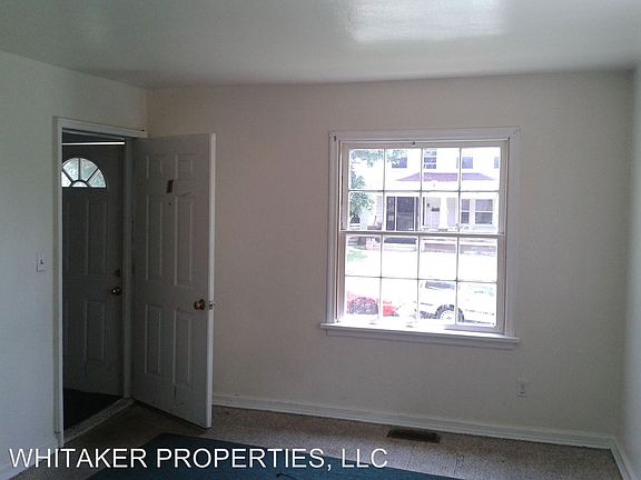 3rd image of 1931 Auburn Ave APT 1