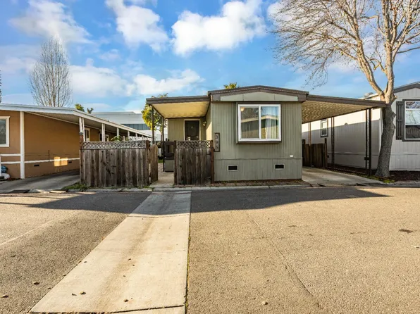 395 Los Encinos St #395, San Jose, CA 95134