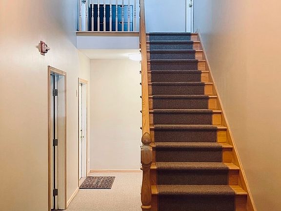 Secured front entryway