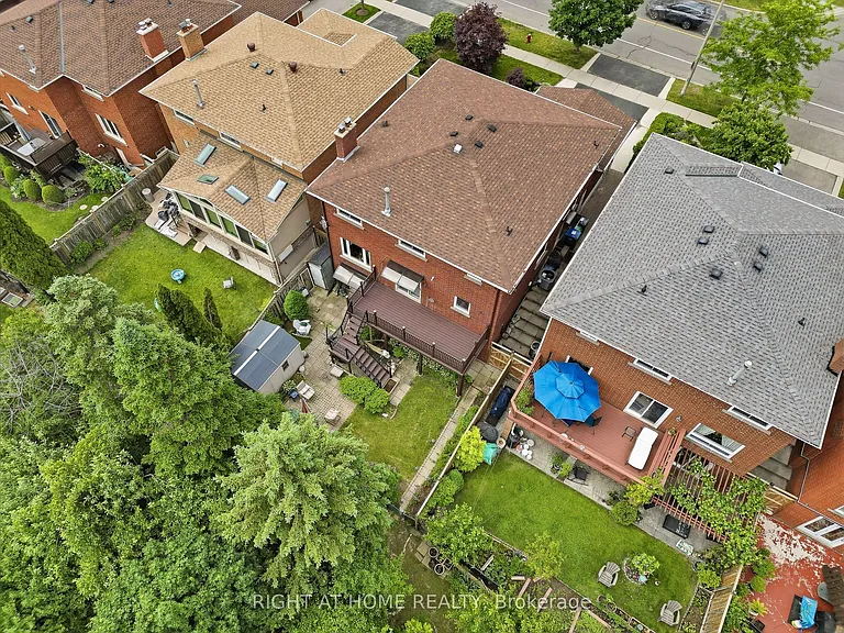 29 Sunforest Dr — Photo 47