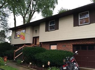 5385 Towanda Dr, Bethlehem, PA 18017