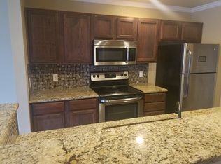 906 W Melmar Dr, Fayetteville, AR 72703