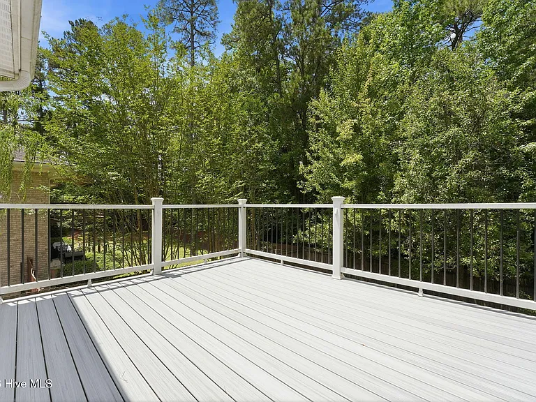 25 Kingswood Cir — Photo 32