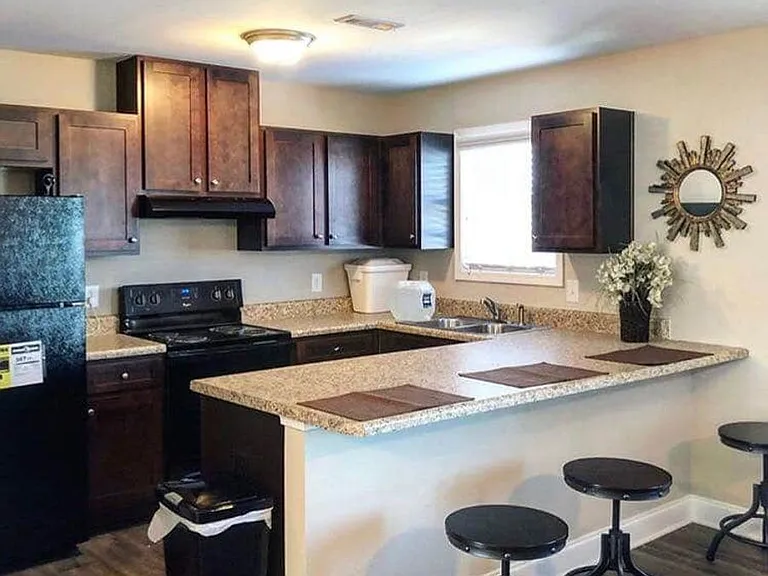 940 Martin Luther King Jr Blvd — Photo 2