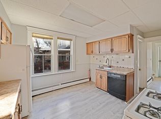 127 Lockhart Ave, Waterbury, CT 06705