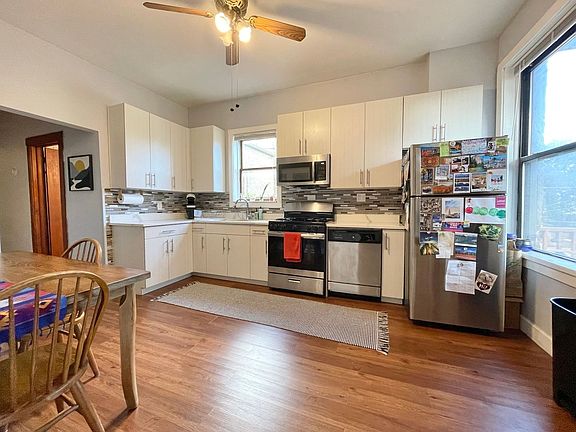 2nd image of 1931 N Hoyne Ave APT 2
