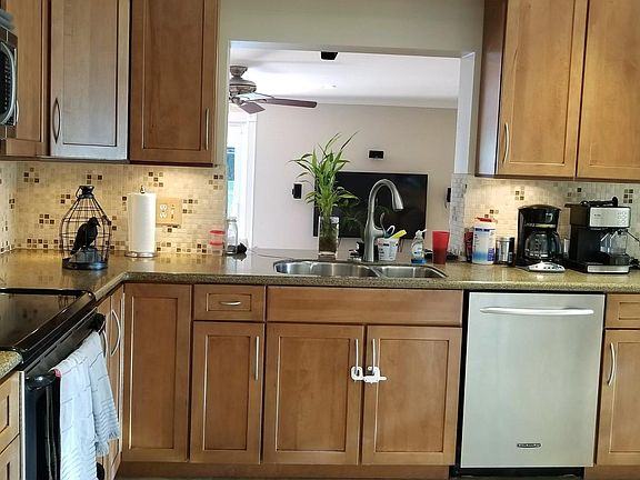 5th image of 6720 NE 20th Ter