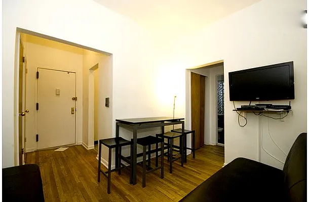 Rented by Eisenberg Exclusives | media 39