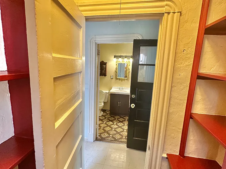 365 Franklin Ave #2S — Photo 5