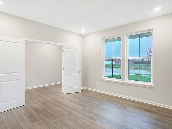 5th image of 7193 Portico Ln