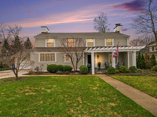 750 San Jose Dr SE, East Grand Rapids, MI 49506