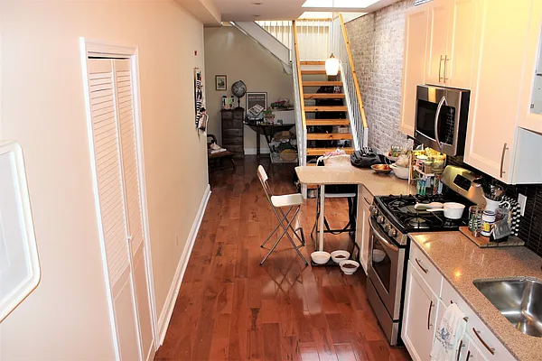 Rented by Doug McElhone LLC | media 18