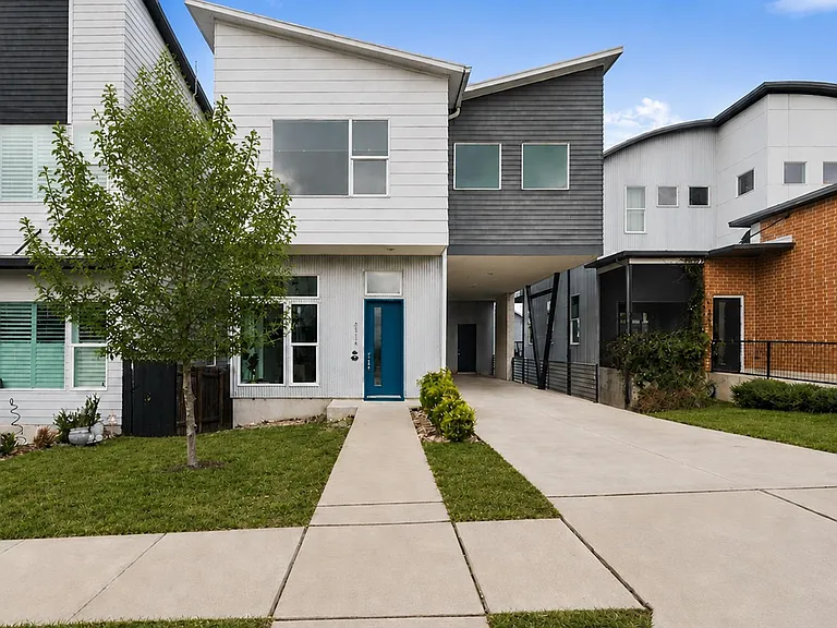 6124 Florencia Ln — Photo 1