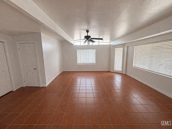 4th image of 2501 Pageant St