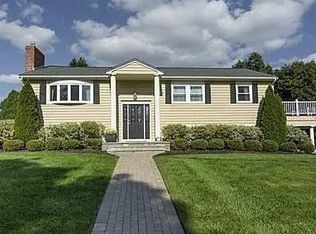 10 Whittier Rd, Lexington, MA 02420