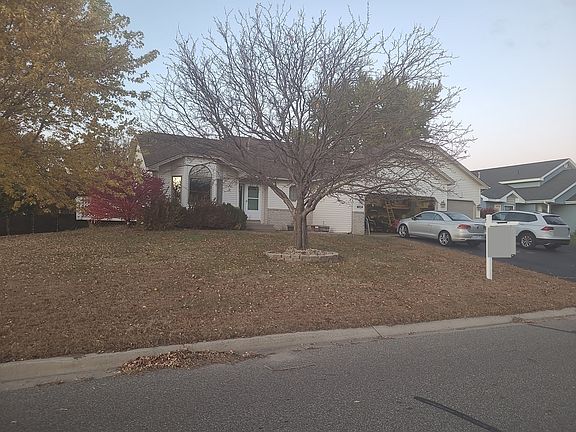 3rd image of 4824 89th Cres N