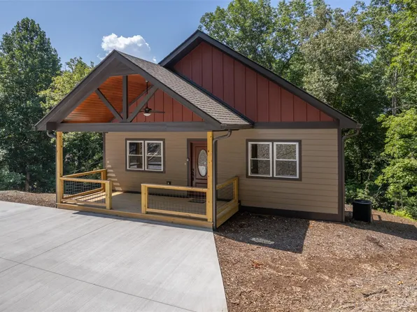 30 Arnie Dr, Etowah, NC 28729