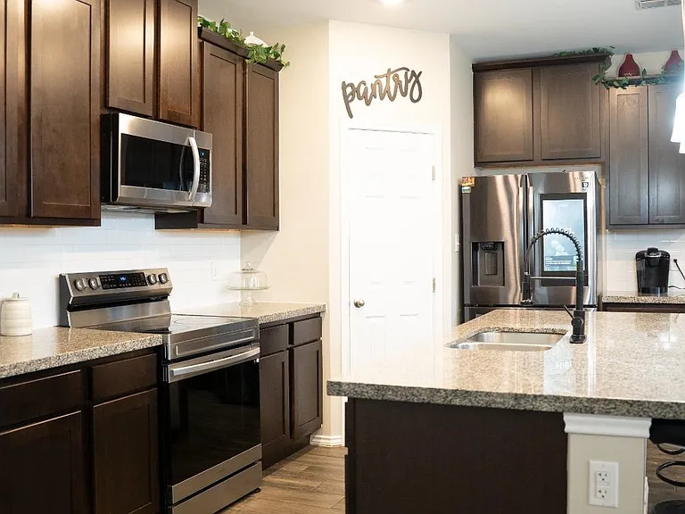 4207 Lorisa Dr — Photo 13