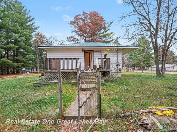 1577 Michael Dr, Alger, MI 48610