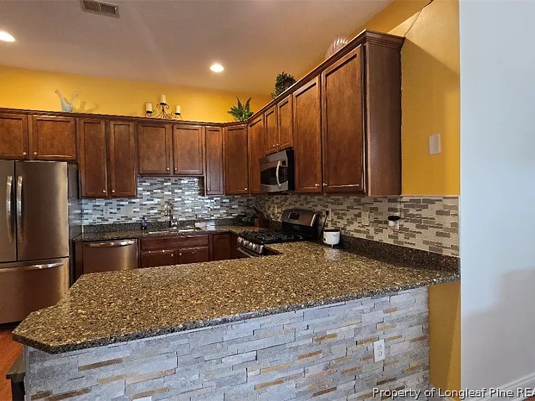 127 Nandina Ct — Photo 14