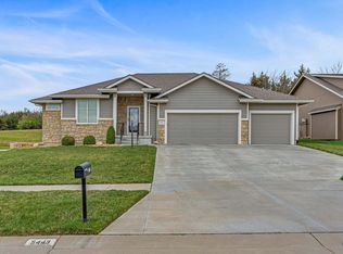 5443 SW Westport Dr, Topeka, KS 66610