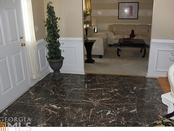 4th image of 1185 Pine Lake Dr