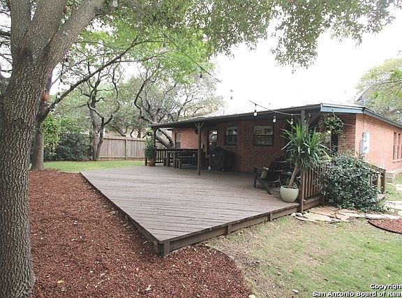 4th image of 16319 Walnut Creek Dr
