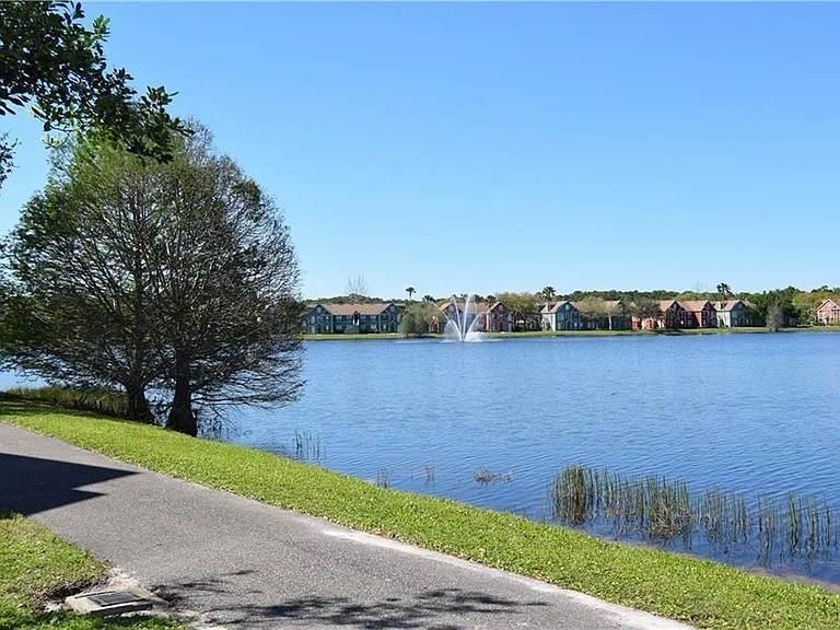 9640 Lake Chase Island Way — Photo 4