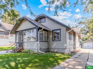 3046 Arcadia Ave, Omaha, NE 68111