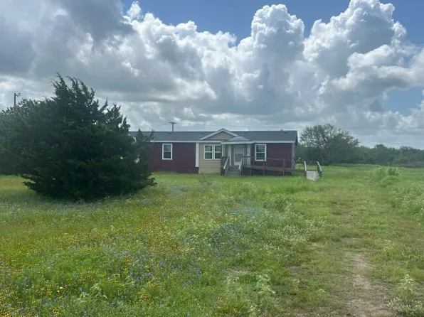 268 W Oaks, Victoria, TX 77905