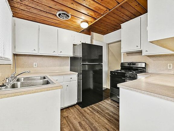 5th image of 1300 Northfield Ave NE