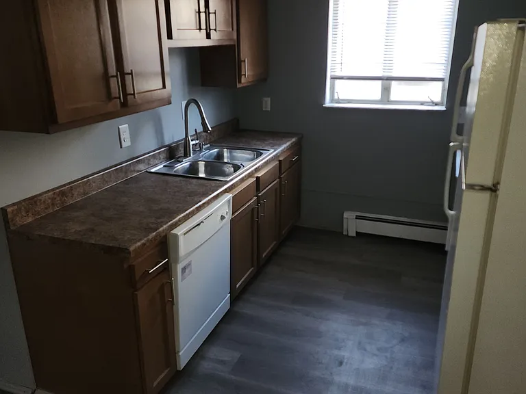 504 Olden Ave #3 — Photo 5