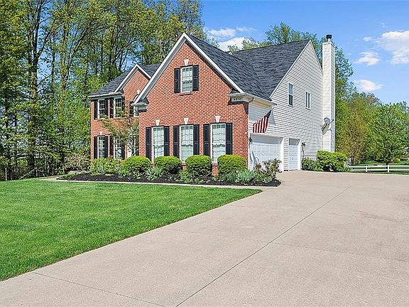 3rd image of 4533 Churchill Dr